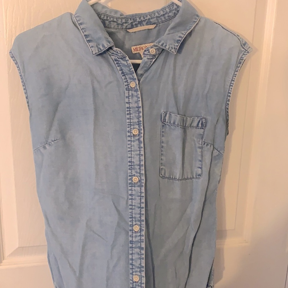 XS Cap sleeve chambray blouse